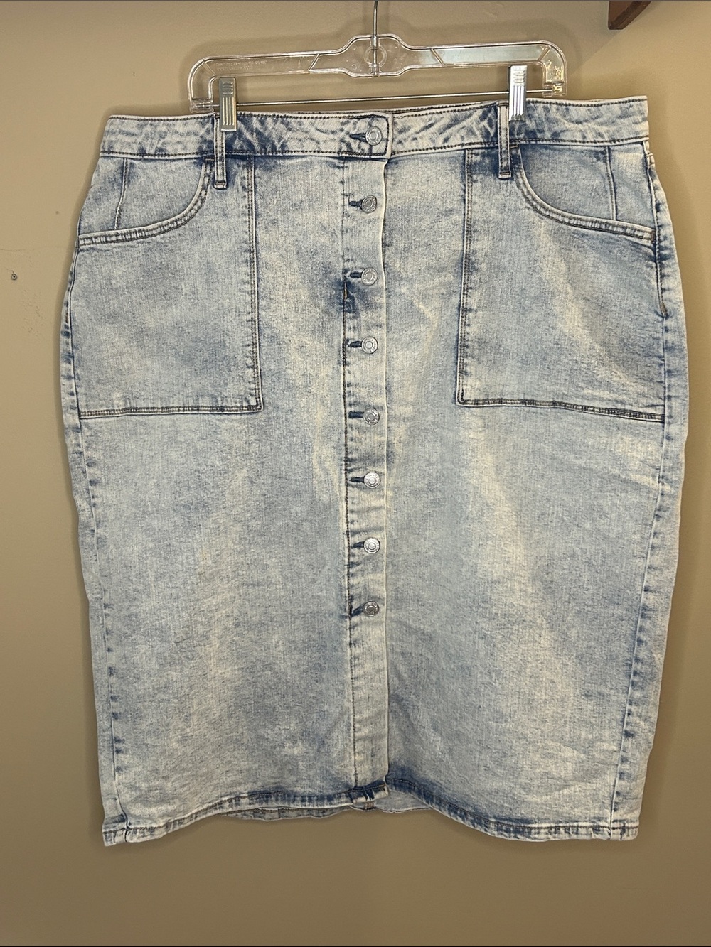 Sonoma Light Blue Denim Skirt with Tan Topstitching